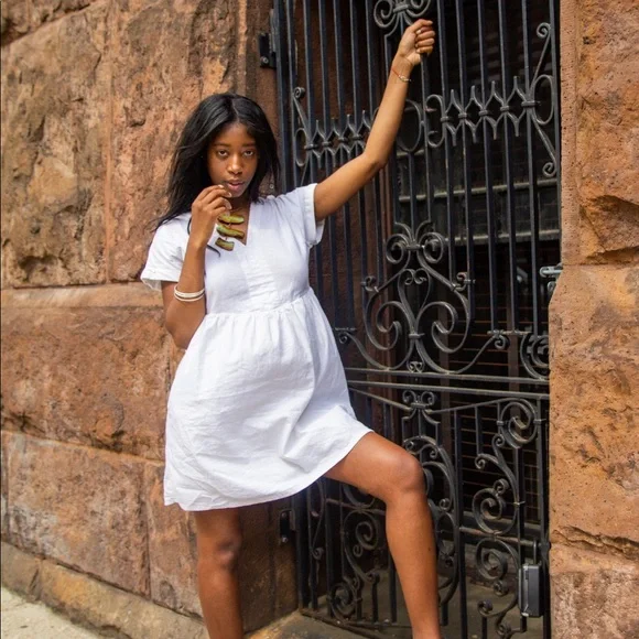 WHITE LINEN DRESS - Picture 4 of 9